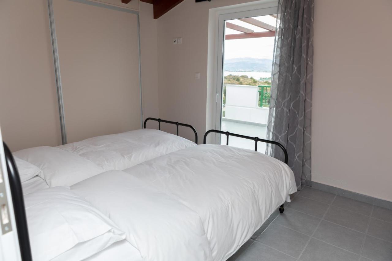 Chrysothemis - Panoramic Sea View Villa นาฟปลิโอ ภายนอก รูปภาพ