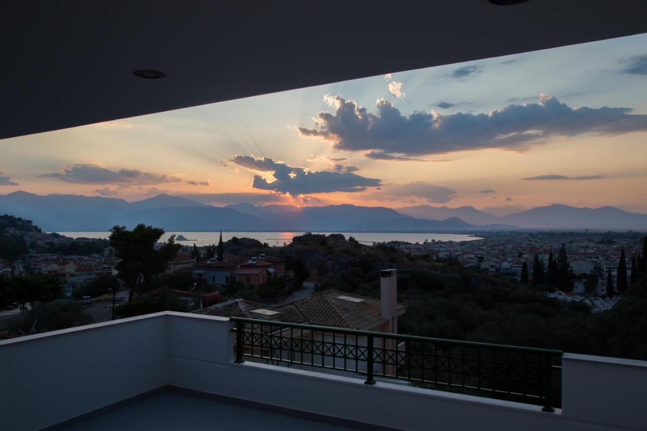 Chrysothemis - Panoramic Sea View Villa นาฟปลิโอ ภายนอก รูปภาพ